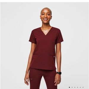 Figs Casma Three-Pocket Scrub Top
